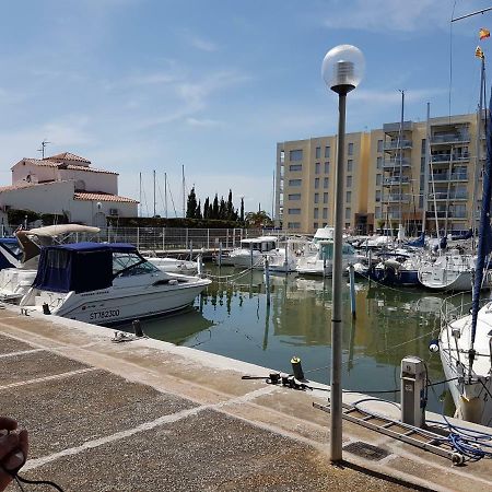 Marina 2 Apartment Roses Bagian luar foto