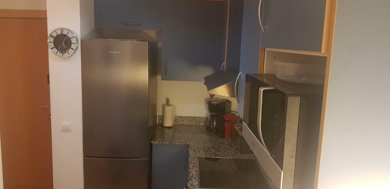Marina 2 Apartment Roses Bagian luar foto